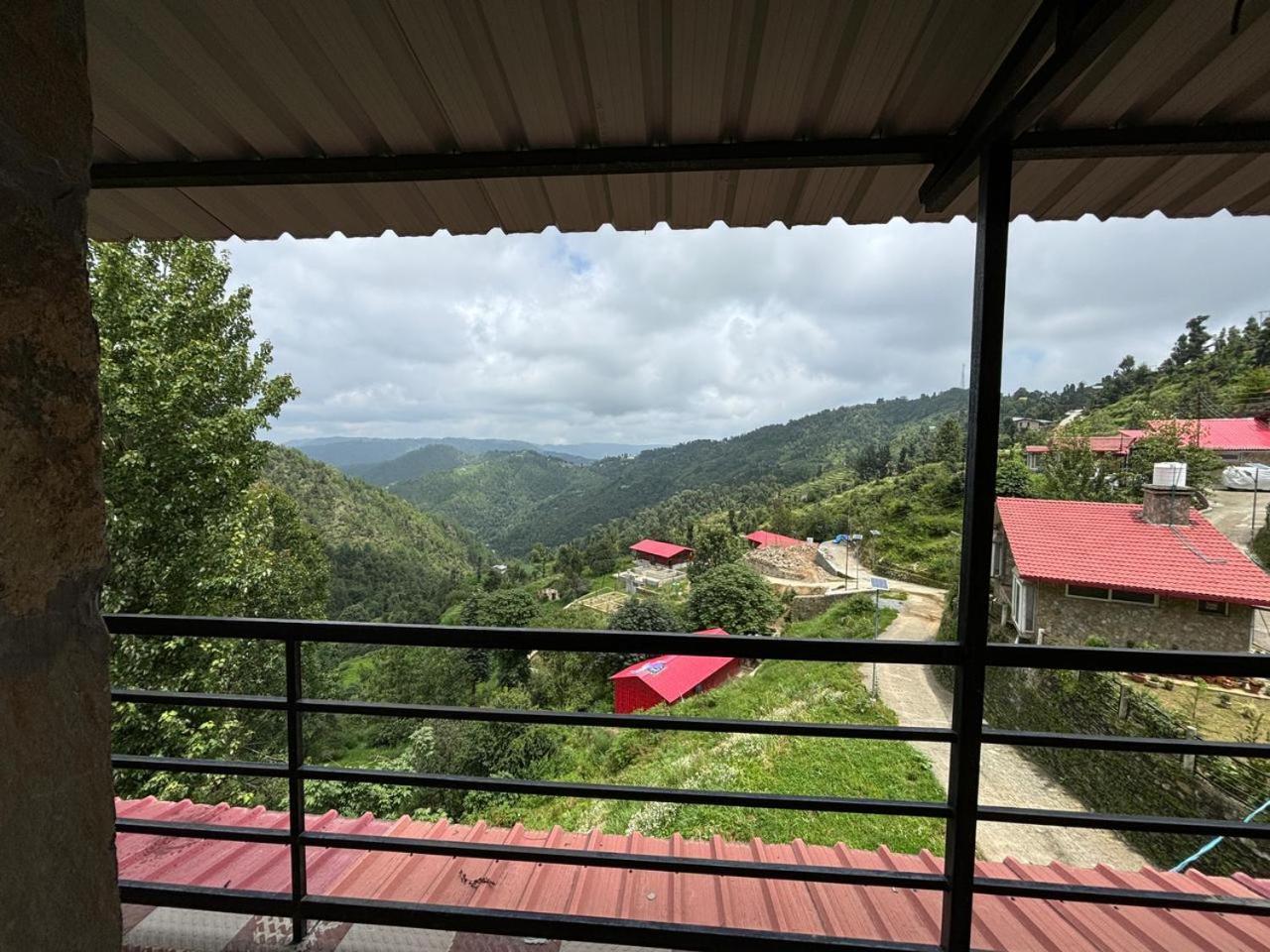 Indus Valley Mukteshwar Villa Eksteriør billede