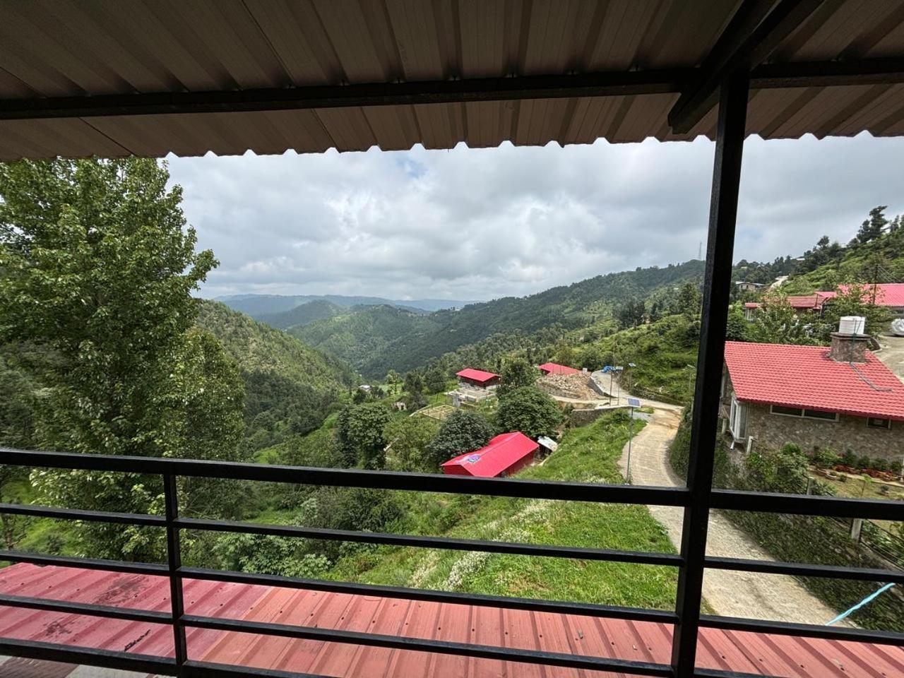 Indus Valley Mukteshwar Villa Eksteriør billede