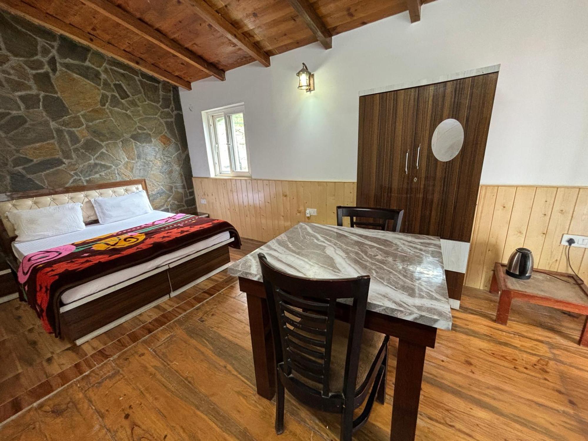 Indus Valley Mukteshwar Villa Eksteriør billede